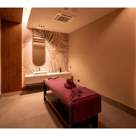 Hotel Swandor & -