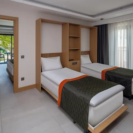 Swandor & - Hotel 5*