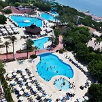 فندق Swandor & -