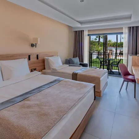 Hotel Swandor & -