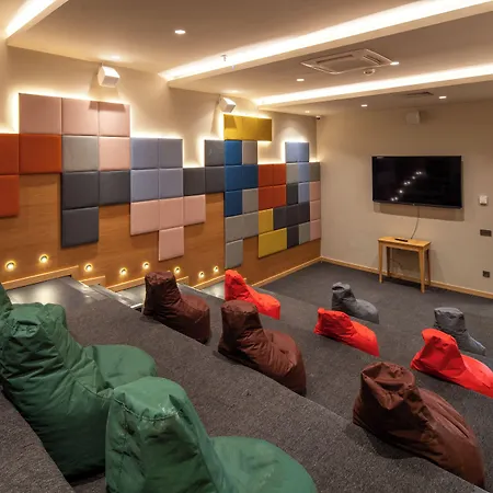 Swandor & - 5* קמר