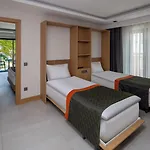 Swandor & - Hotel 5*