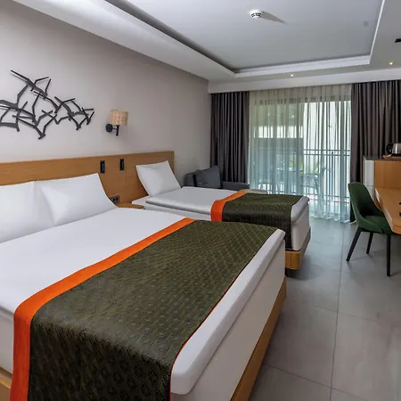 Hotel Swandor & -